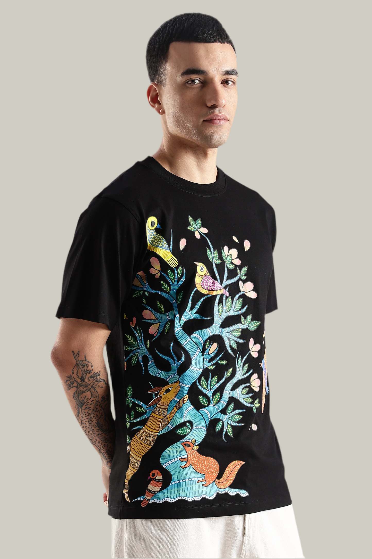 Jeevan Vriksha – Handcrafted in Gond Art T-shirt